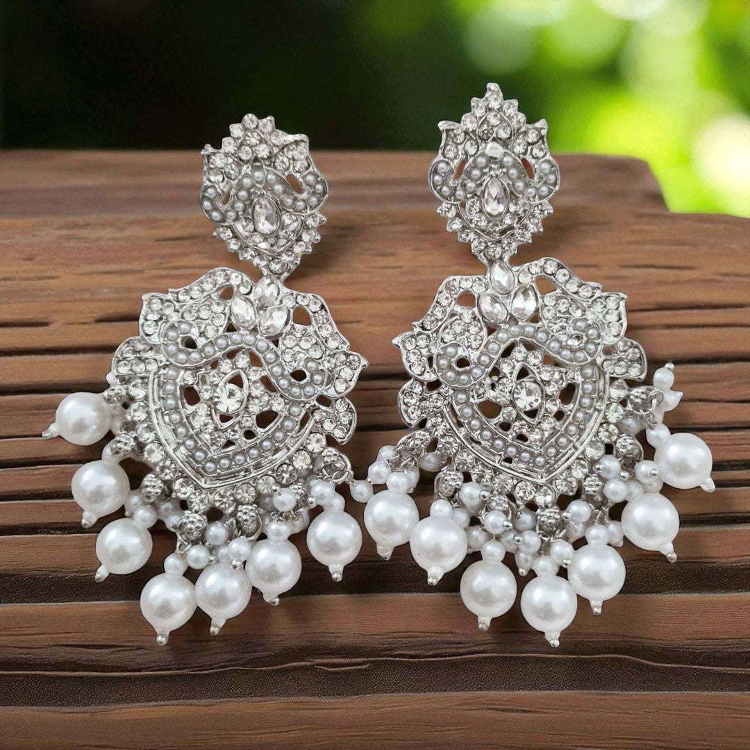 Necklace with Earrings & Tikka - gold