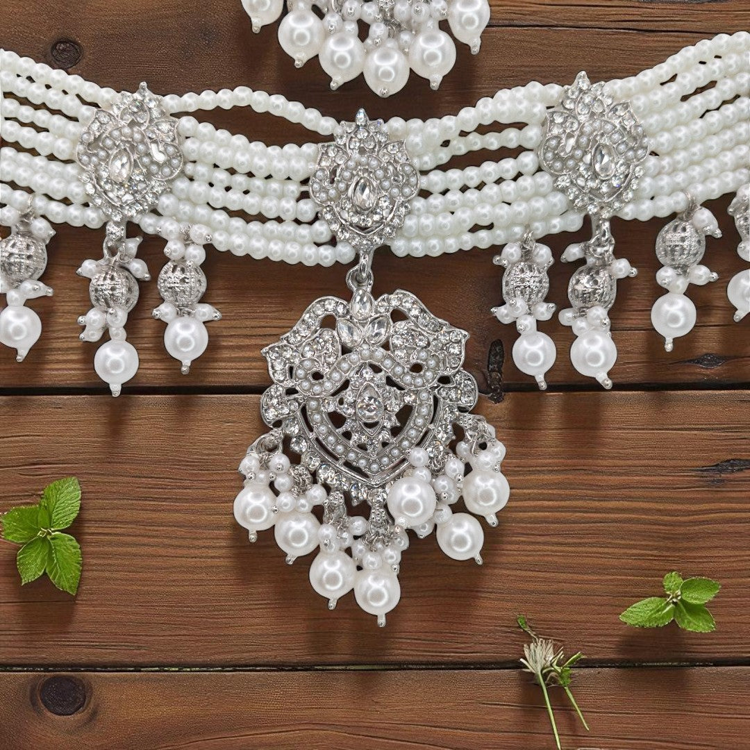 Necklace with Earrings & Tikka - gold