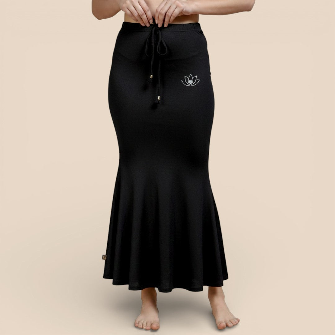 Alles-in-einem Saree Set | Dunkel Blau – Space Silk Saree + Blouse + Shapewear