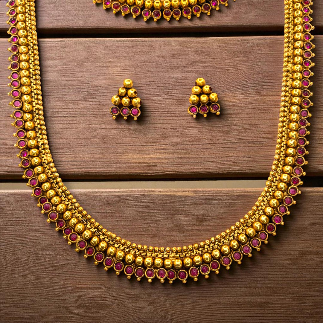 Hals- und Lange Kette mit Ohrringe Set - Mattgold, Magenta | Combo Set