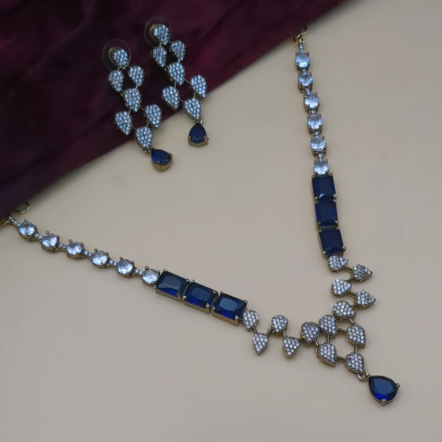 Trendy Halskette mit Ohrringe - blau - Silber