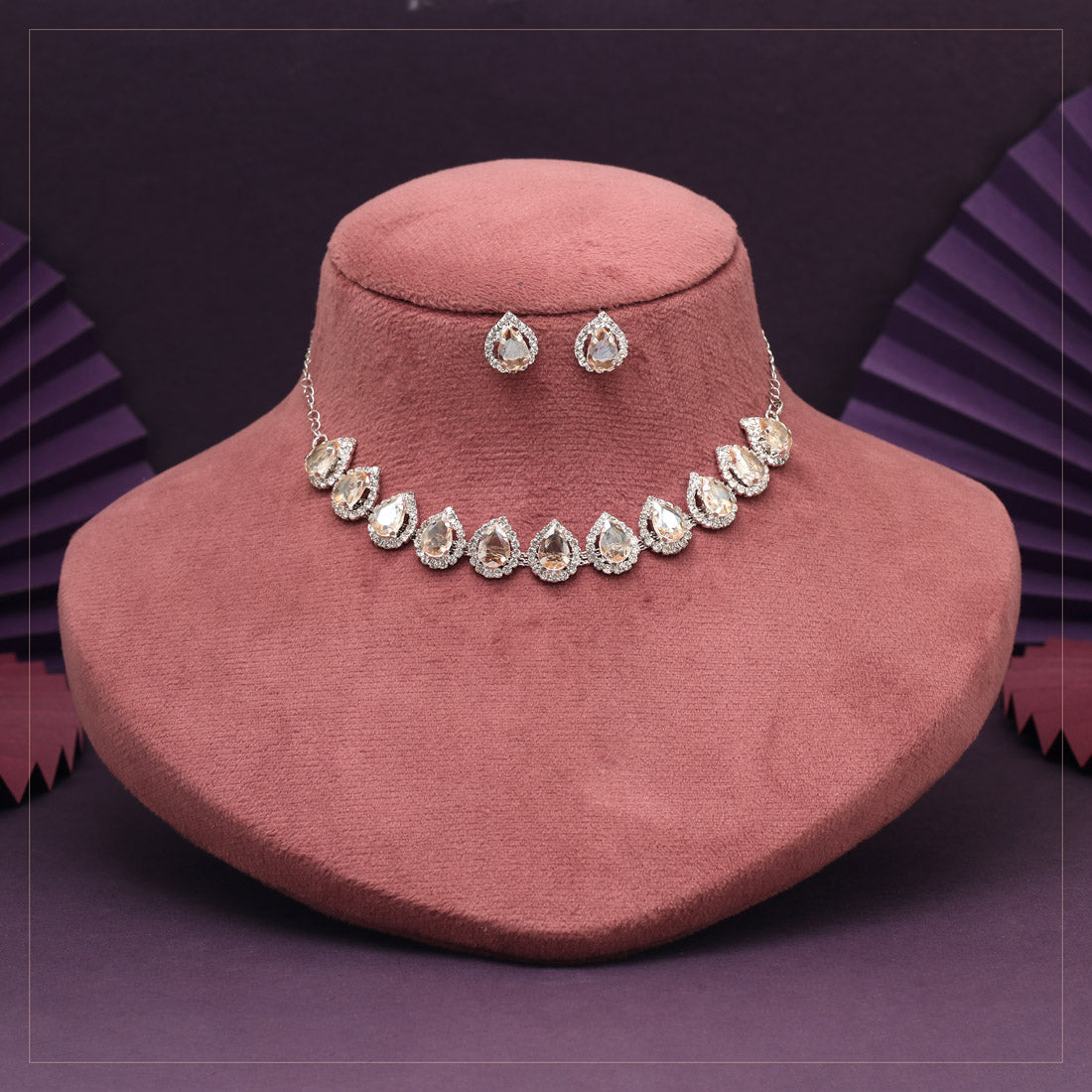 Trendy Halskette mit Ohrringe - silber | Gold Steine