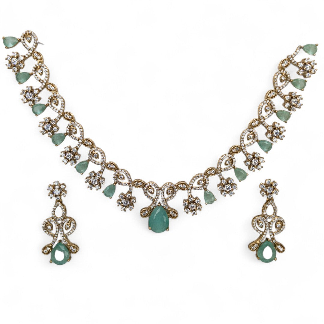 Temple Necklace with Earrings - gold | green