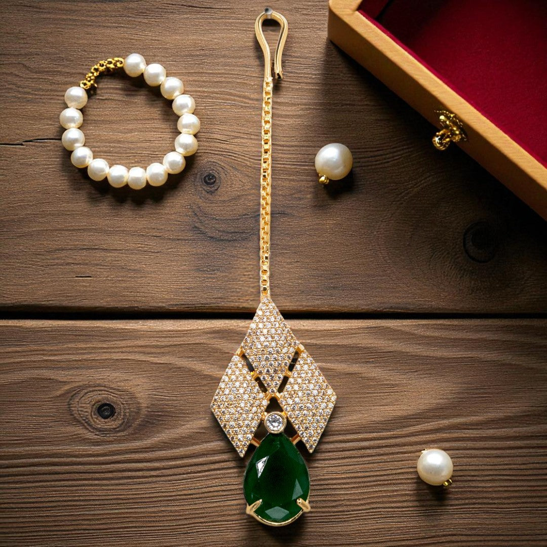 Temple Necklace with Earrings - gold | green