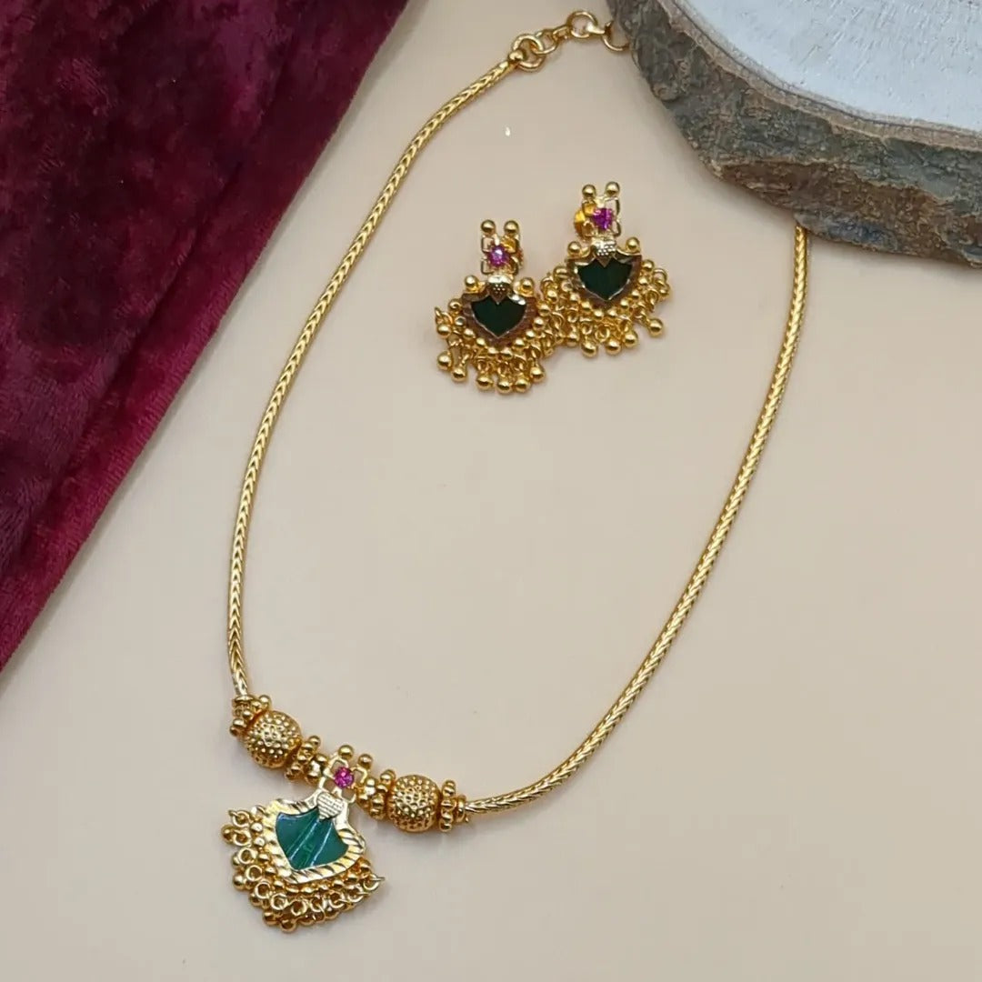 Trendy Kerala Palakka Necklace with Earrings - gold | green