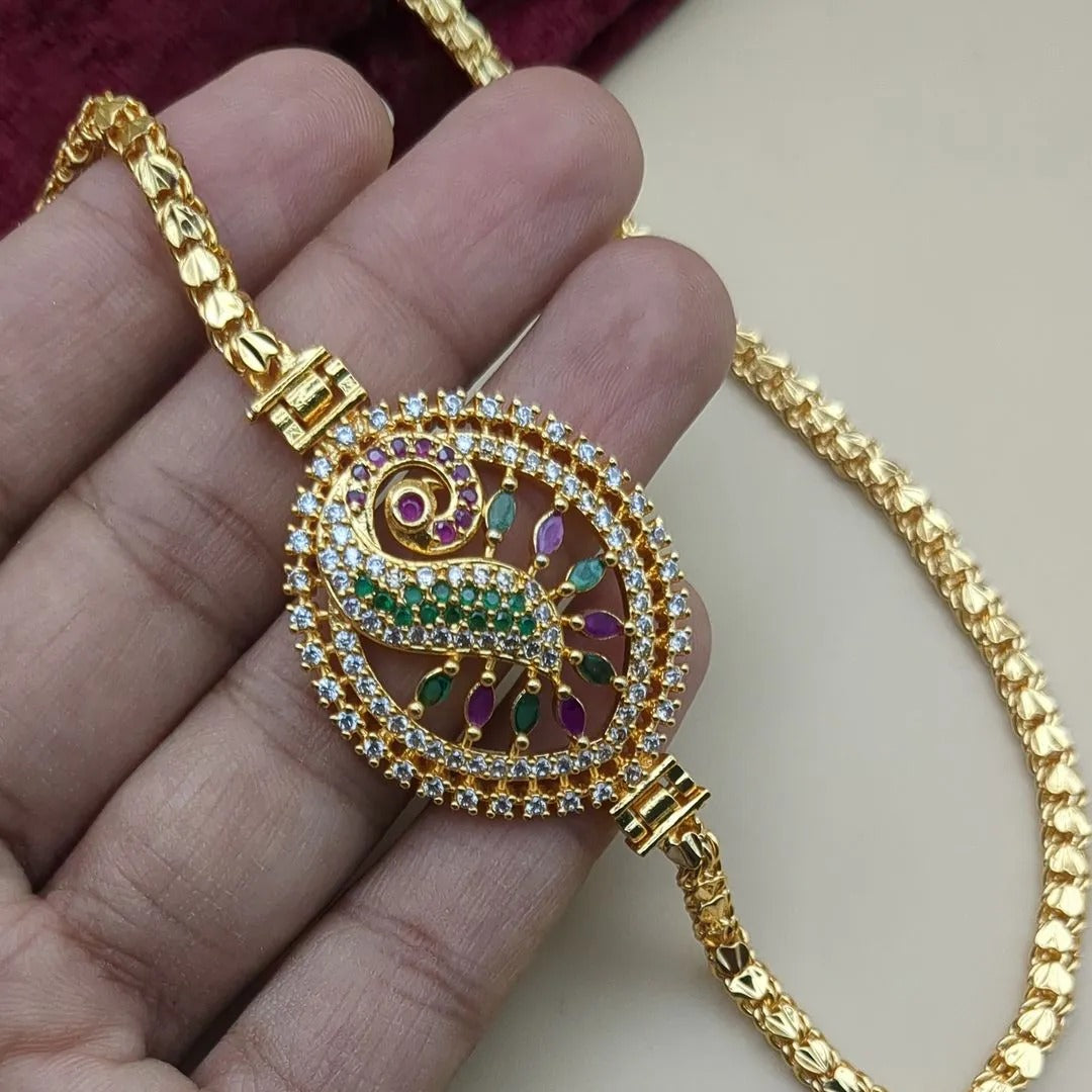 Traditionelle Mugappu Seitenkette
