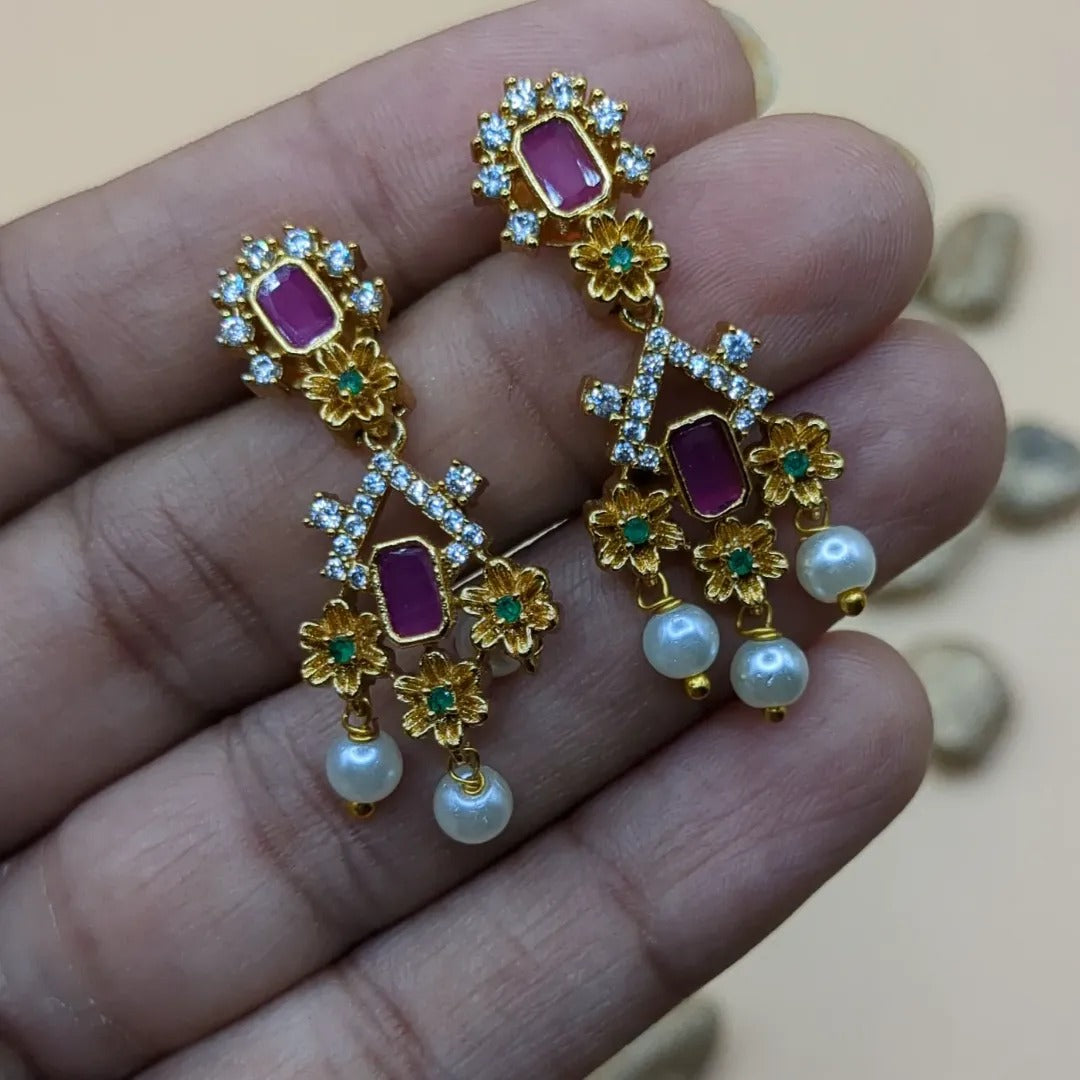 Trendy Halskette mit Ohrringe - gold | Magenta