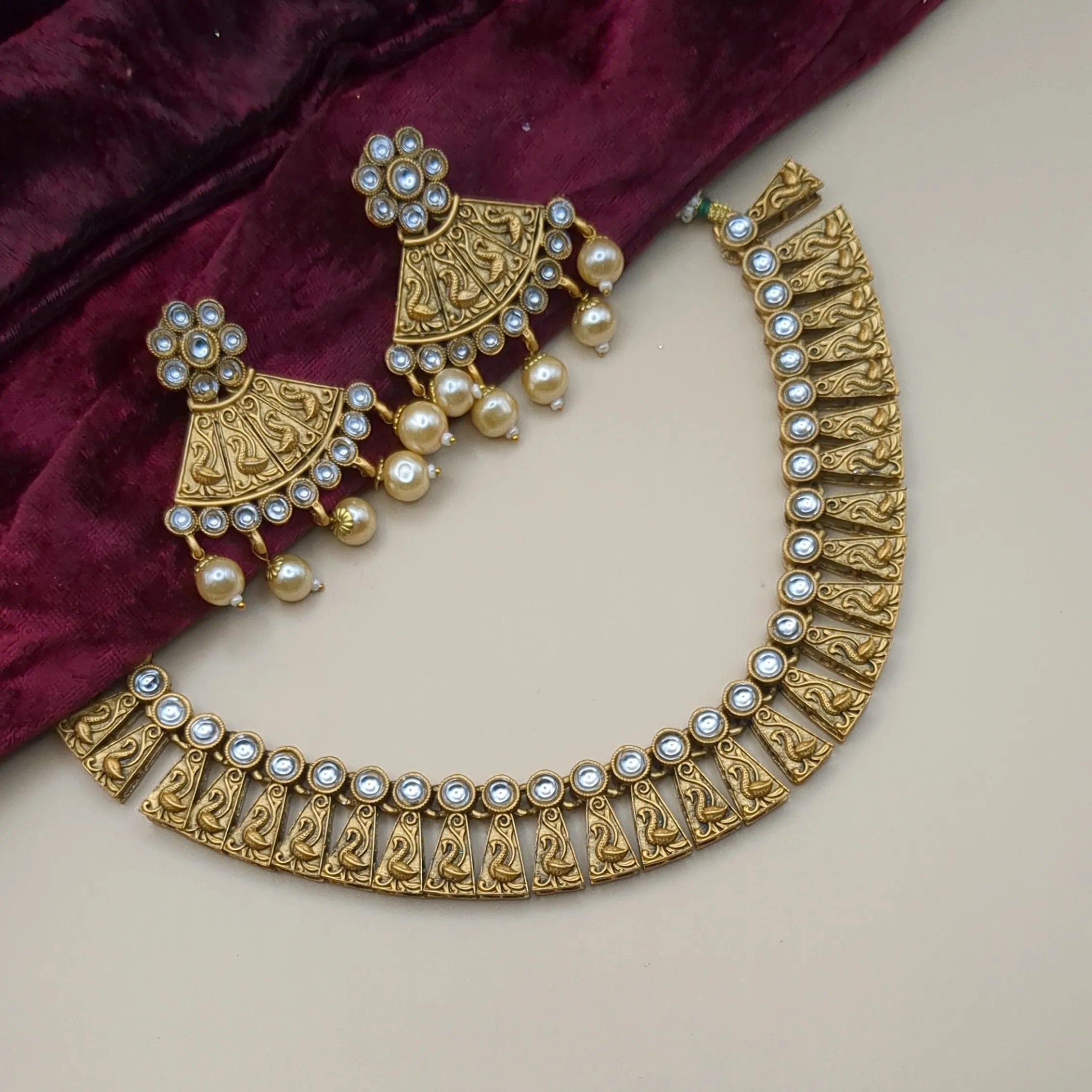 Temple Necklace with Earrings - gold