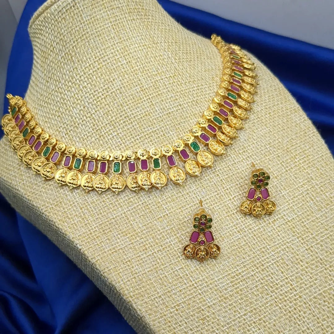 Trendy necklace with earrings - gold | magenta green