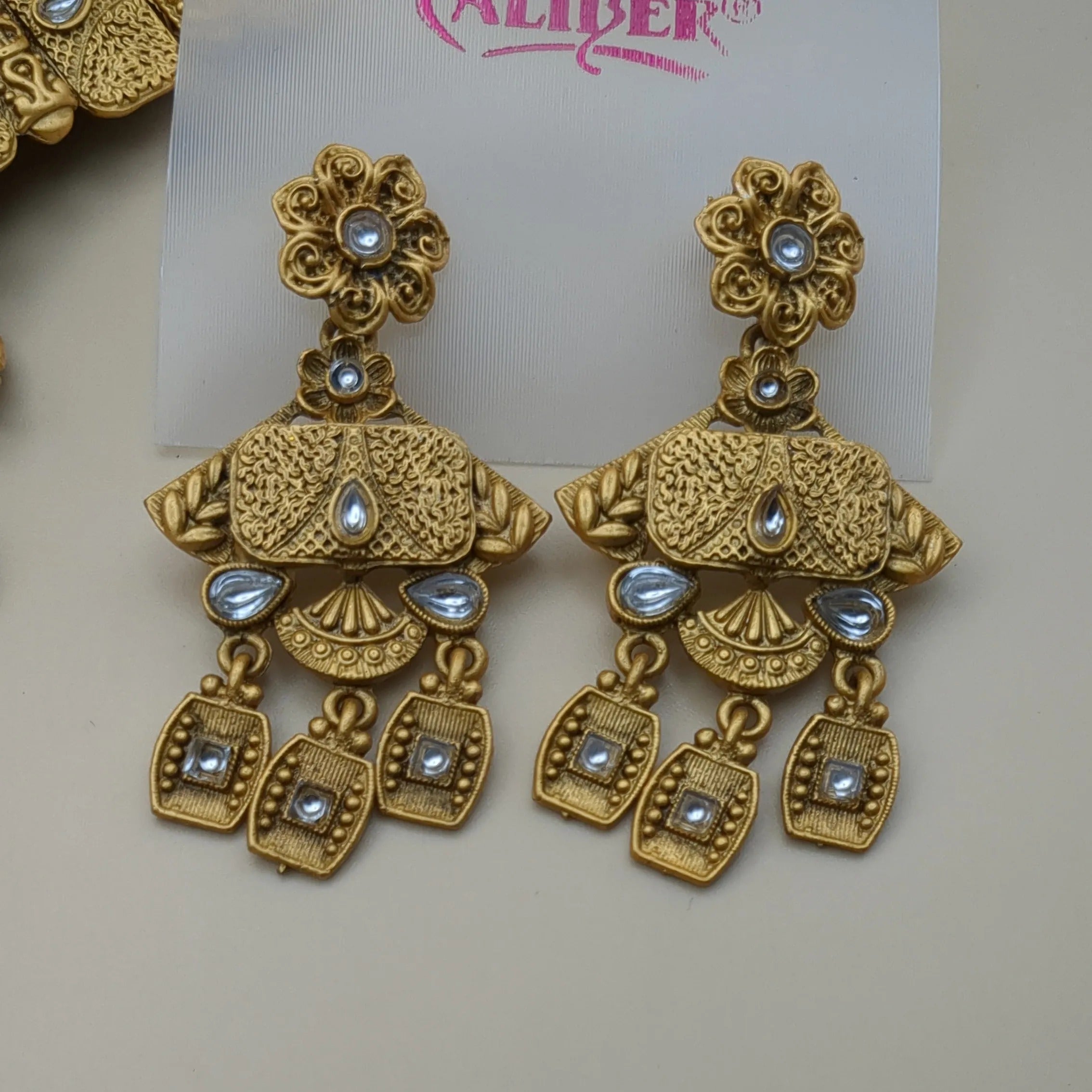 Tempel Choker Halskette mit Ohrringe