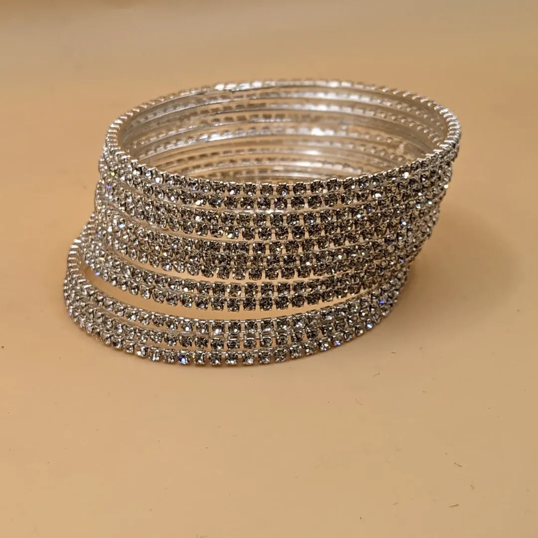 Silver bangle set with 12 bangles
