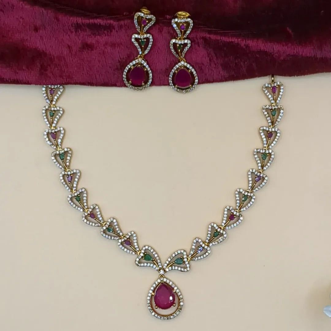 Trendy necklace with earrings - gold | magenta, green