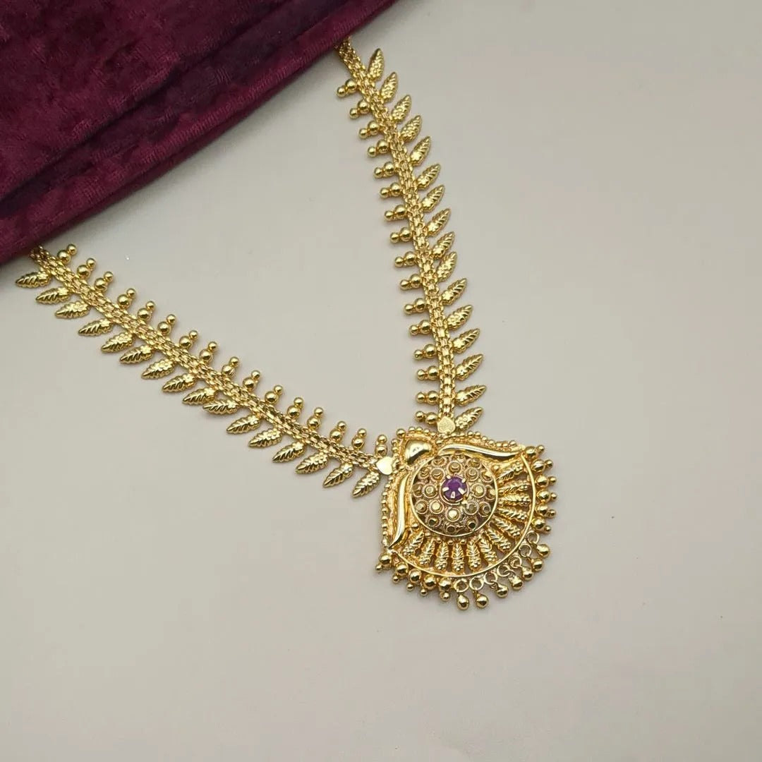 Heritage necklace in classic design | Gold plated