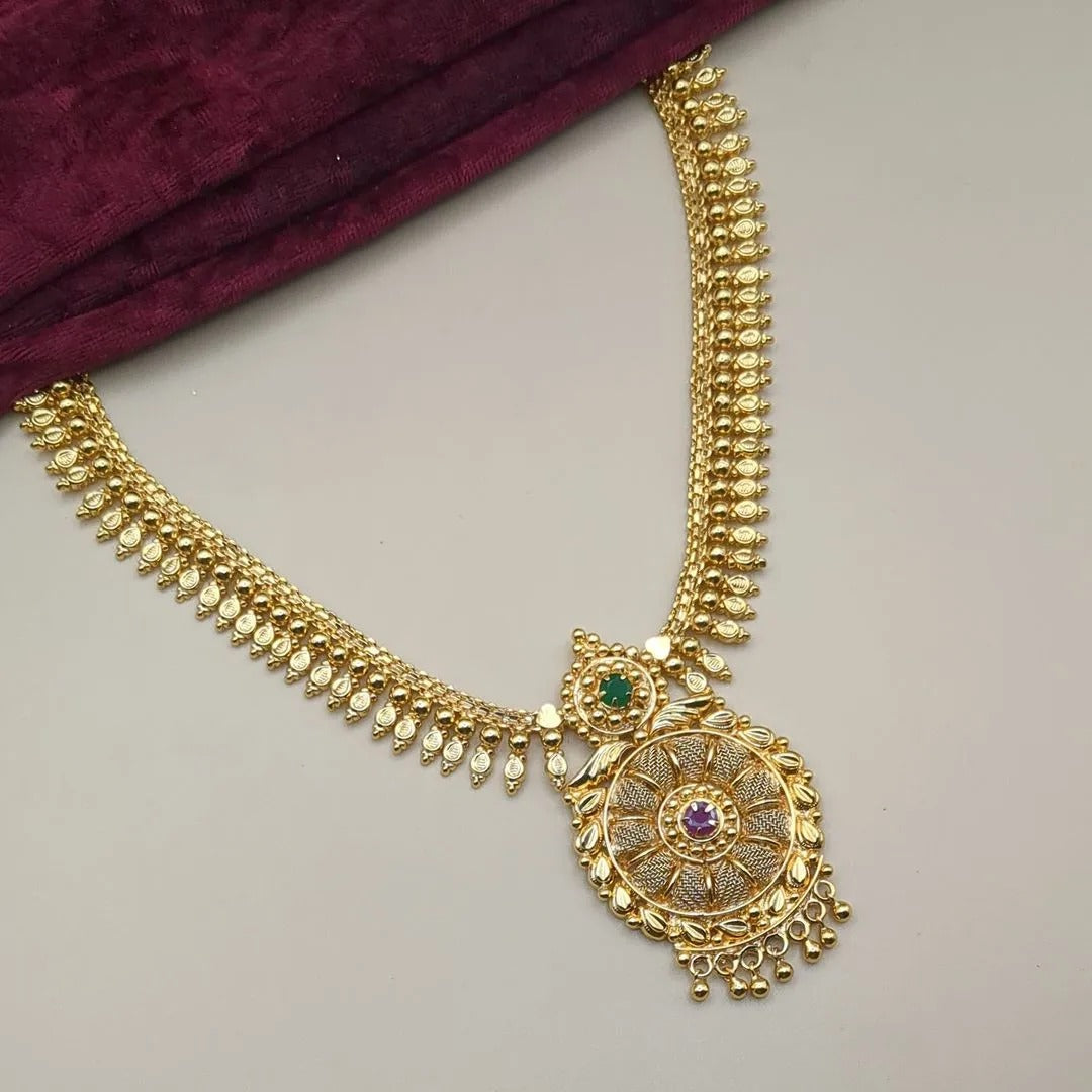 Heritage necklace in classic design | Gold plated