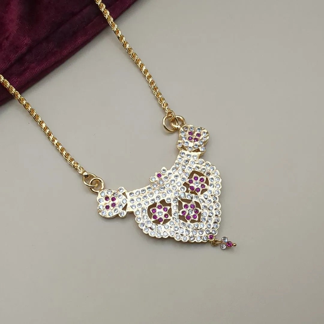 Impon pendant with chain | gold