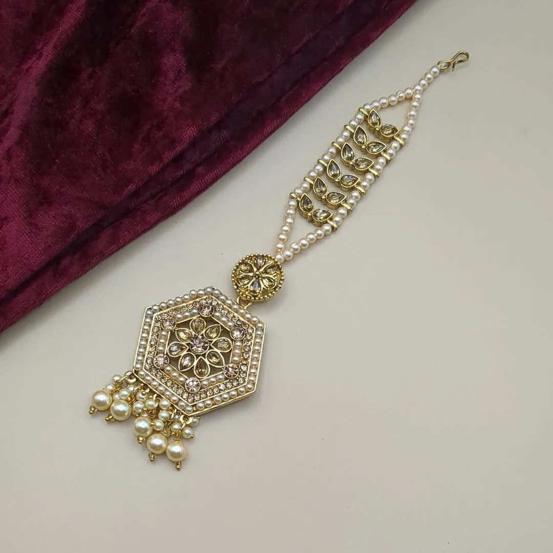 Kundan Maang Tikka - gold