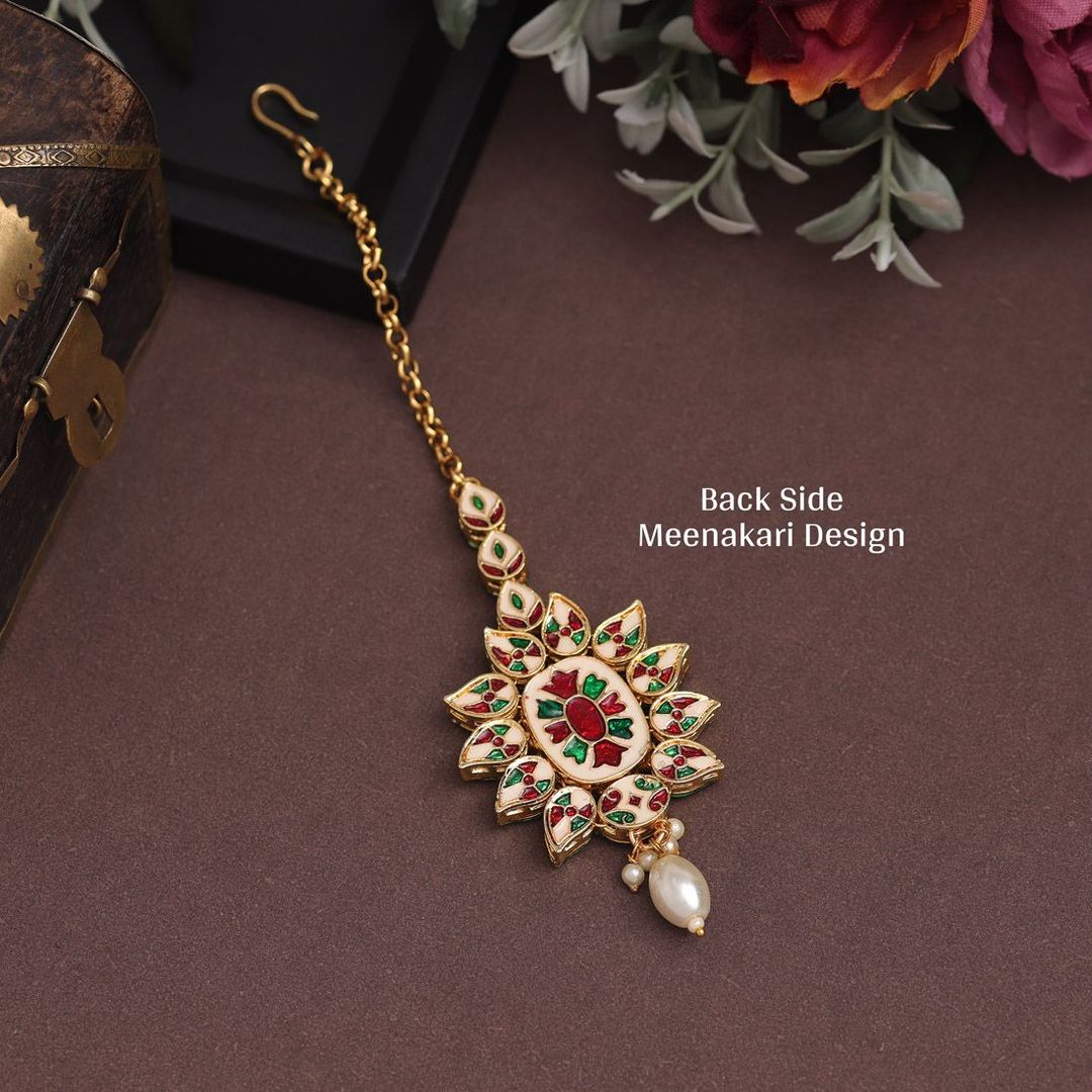 Kundan Maang Tikka - gold