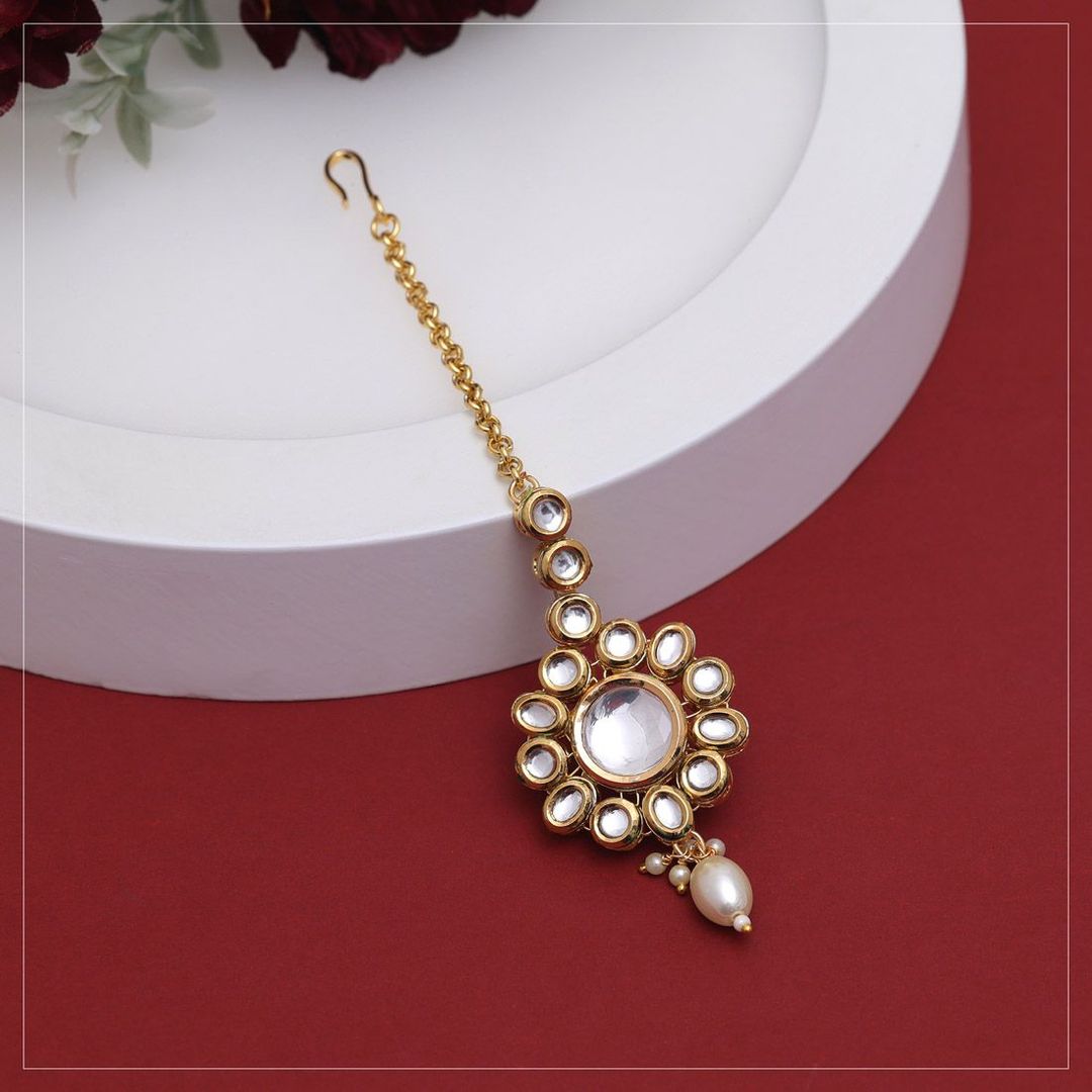 Kundan Maang Tikka - gold