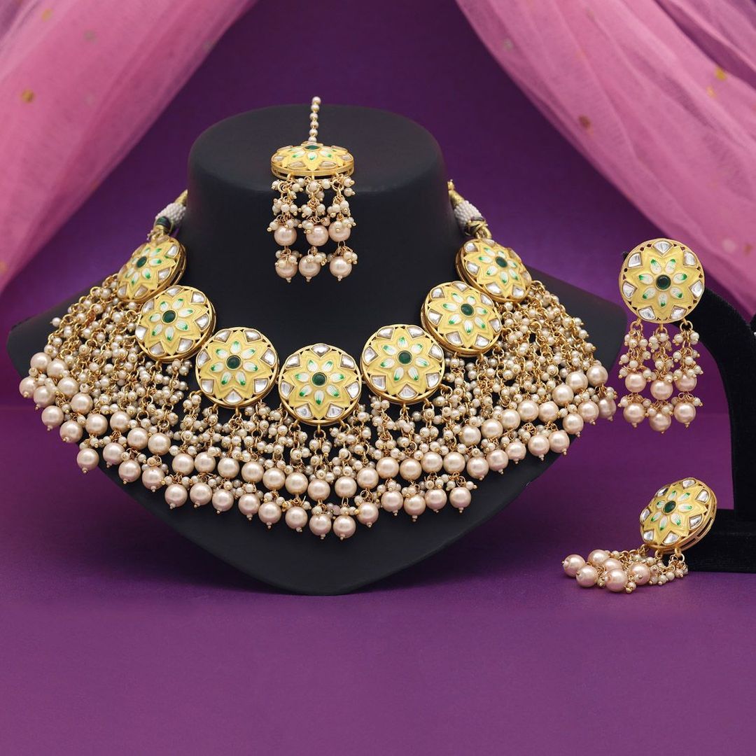 Kundan Meenakari Halskette mit Ohrringe & Tikka - gold | gelb
