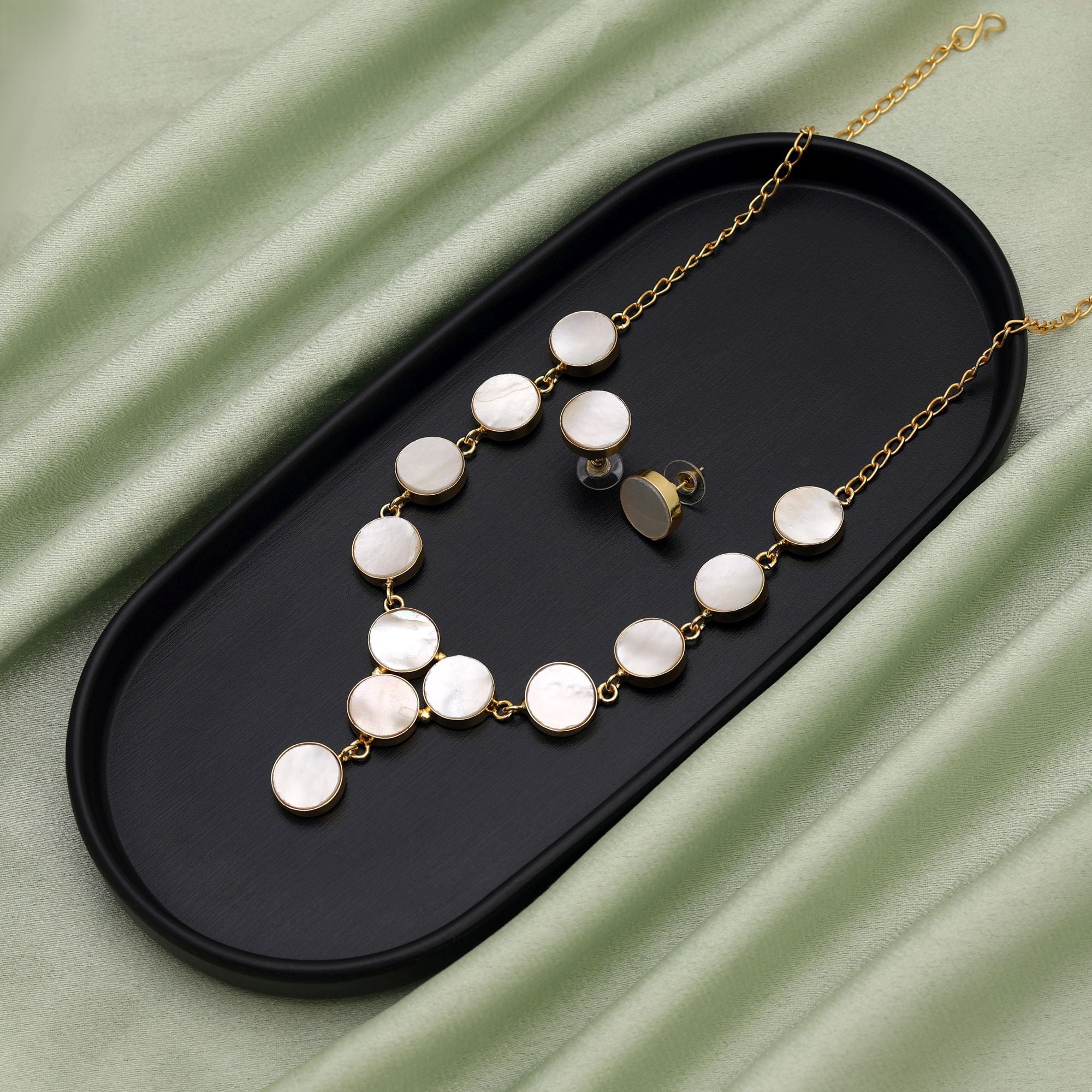 Kundan Halskette ( Amrapali ) mit Ohrringe  - weiß