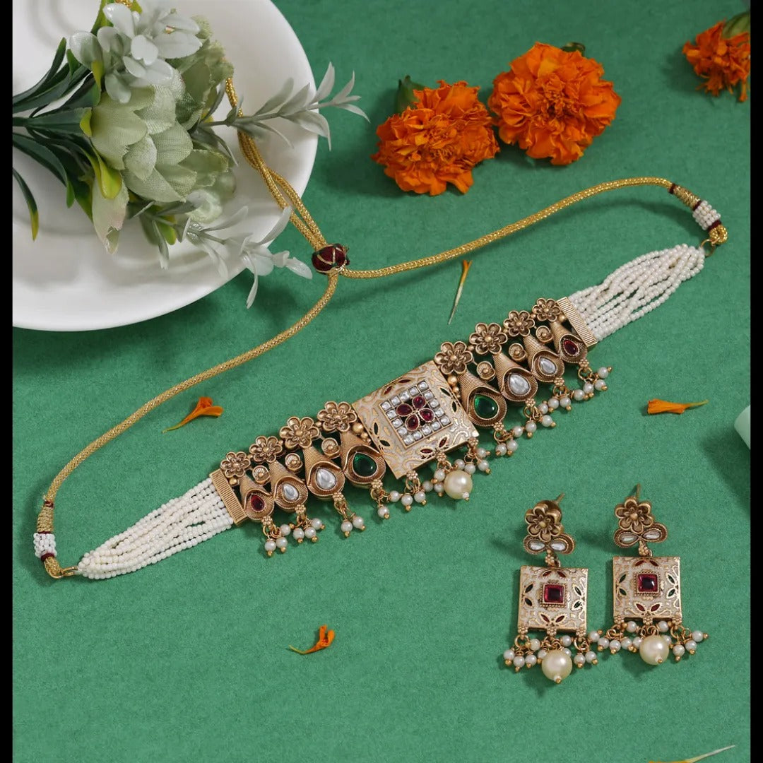 Kundan Antique Halskette mit Ohrringe  - gold | weiß