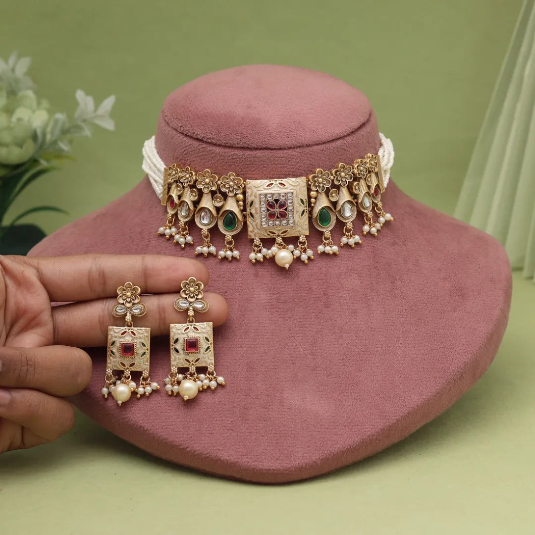 Kundan Antique Halskette mit Ohrringe  - gold | weiß