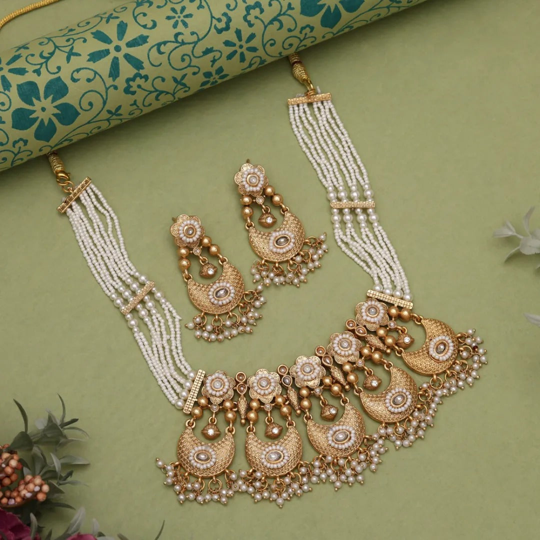Kundan Antique Halskette mit Ohrringe  - gold | weiß