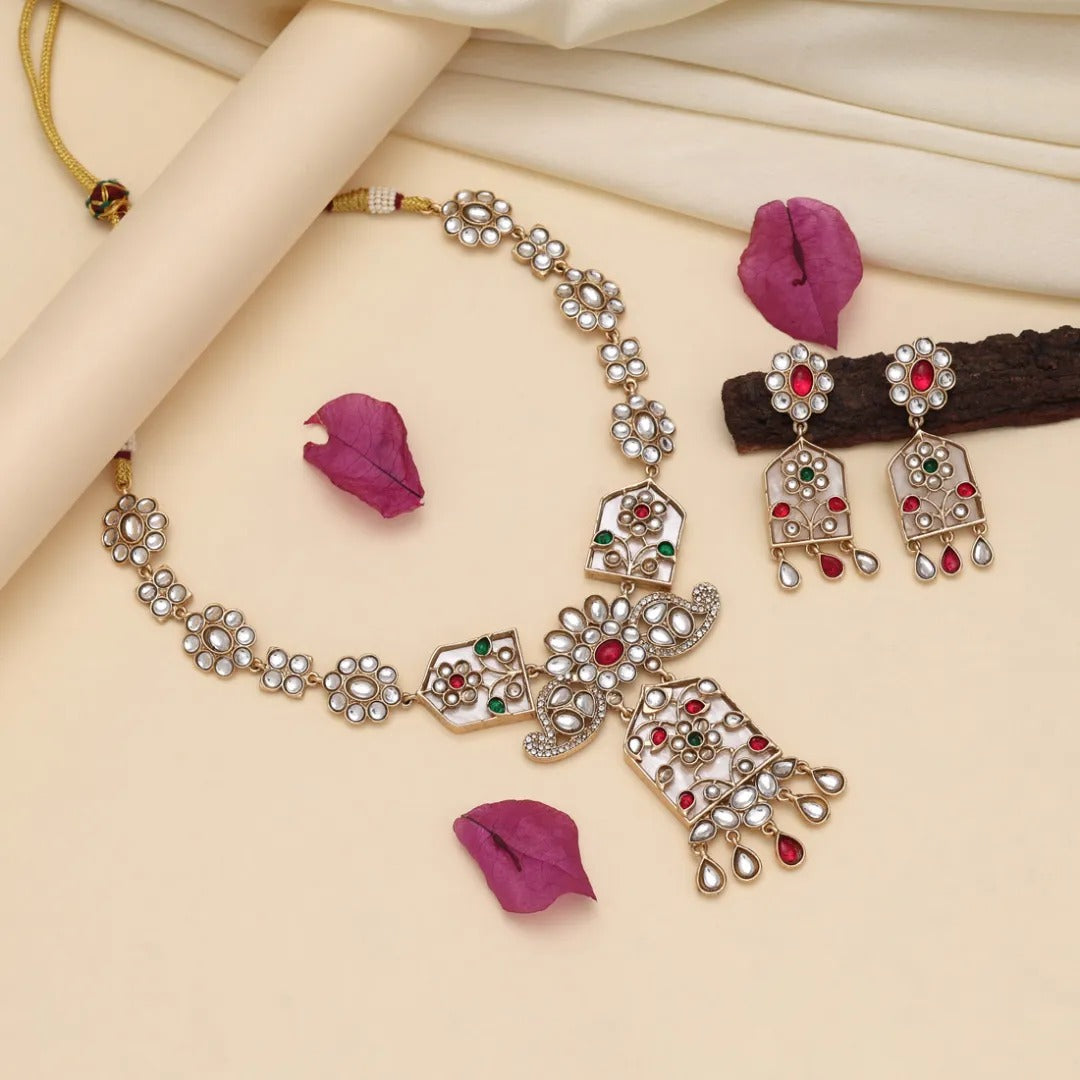 Kundan Halskette mit Ohrringe - gold | weiß