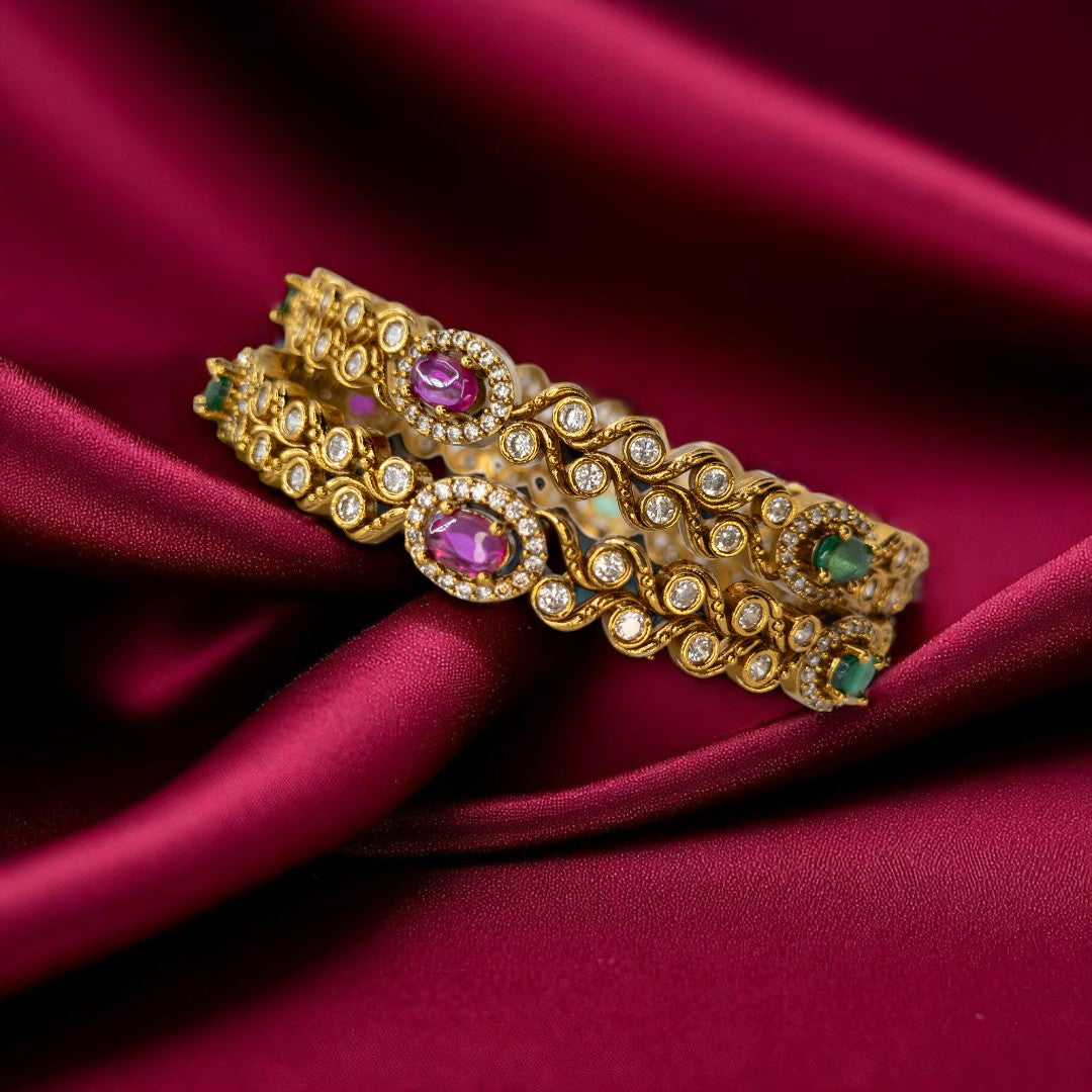 Luxmi bangle set with 2 bangles