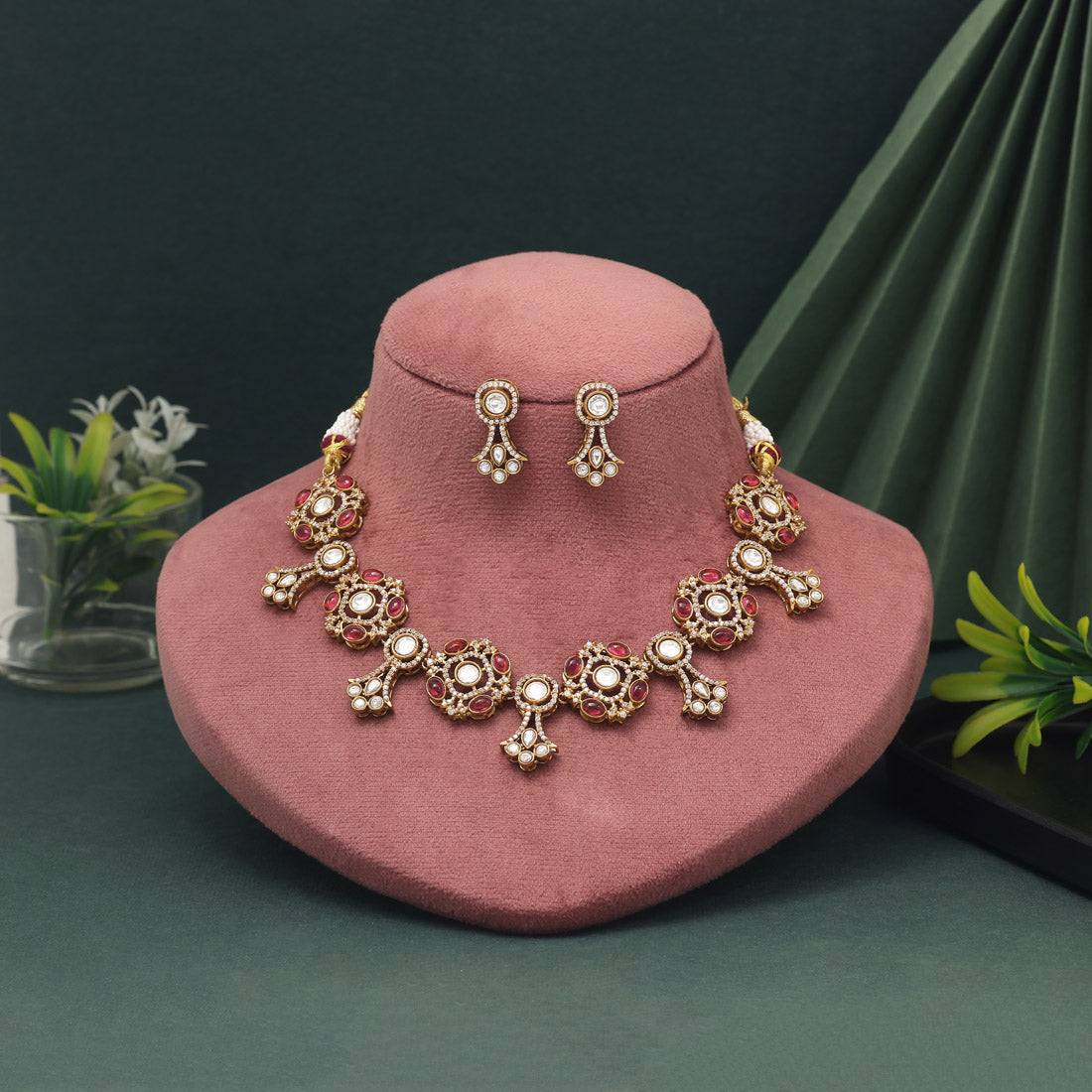 Kundan Necklace with Earrings &amp; Tikka - gold | Red