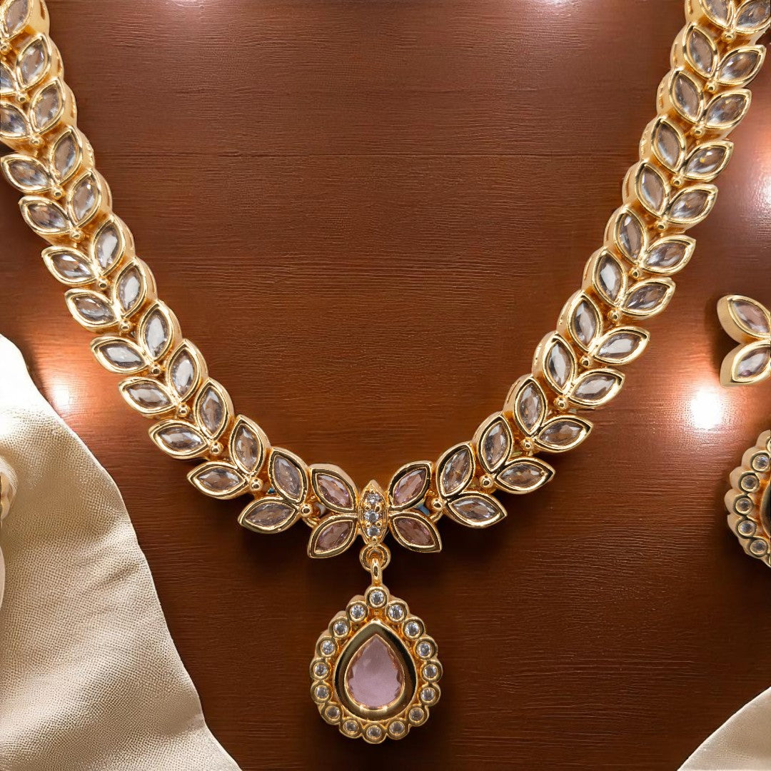 Trendy - Halskette mit Ohrringe - gold | weiß rosa