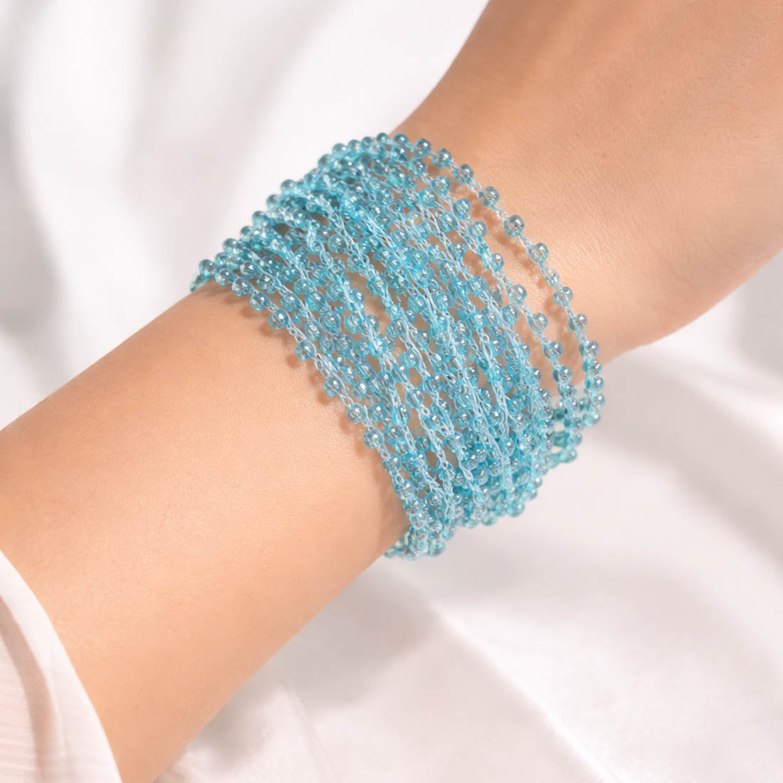 Trendiges Multi-Bead Statement Armband – blau
