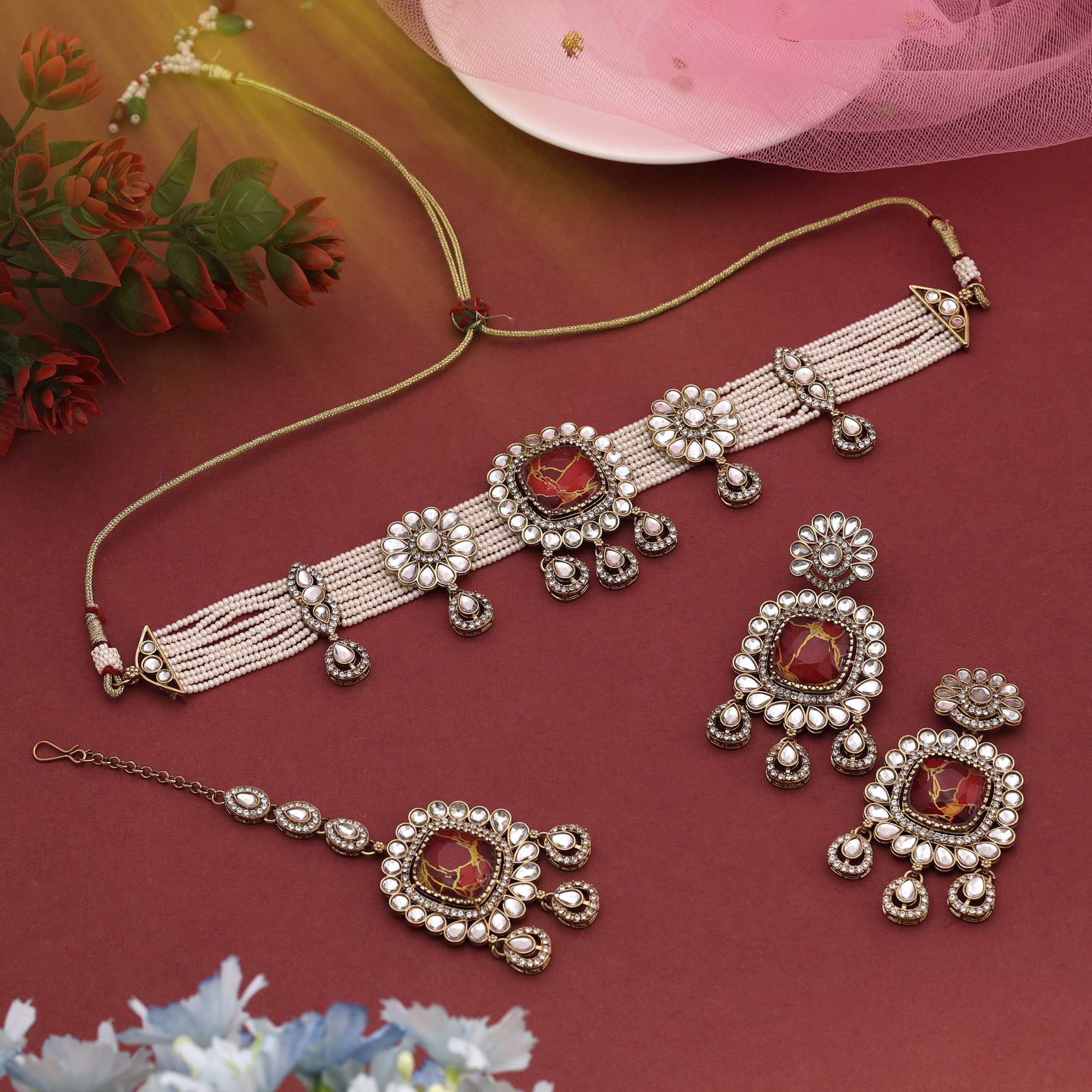 Kundan Halskette mit Ohrringe & Tikka - gold | maroon