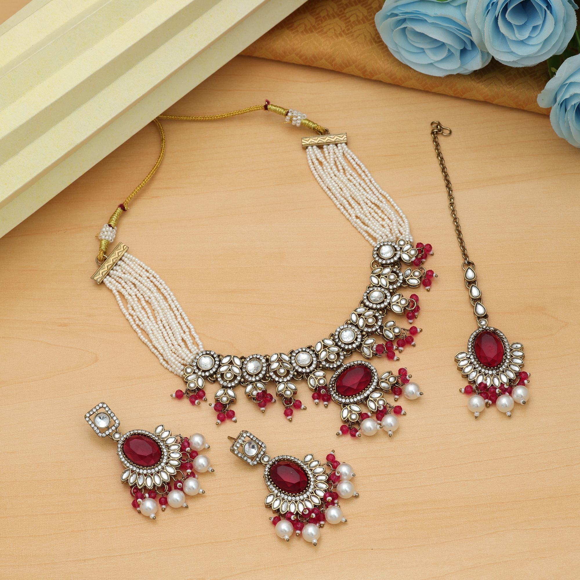 Kundan Halskette mit Ohrringe & Tikka - gold | maroon