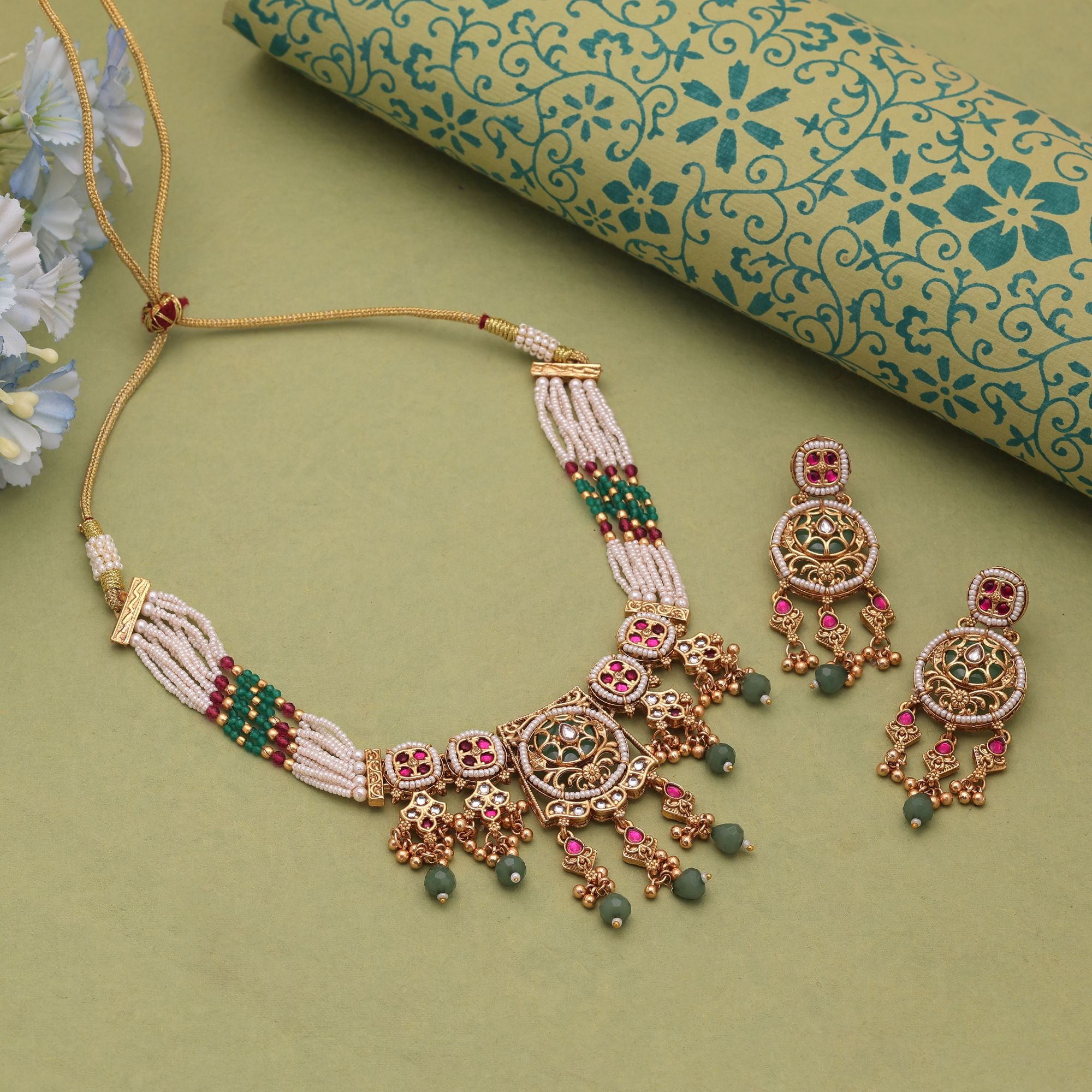 Temple necklace with earrings - matte gold
