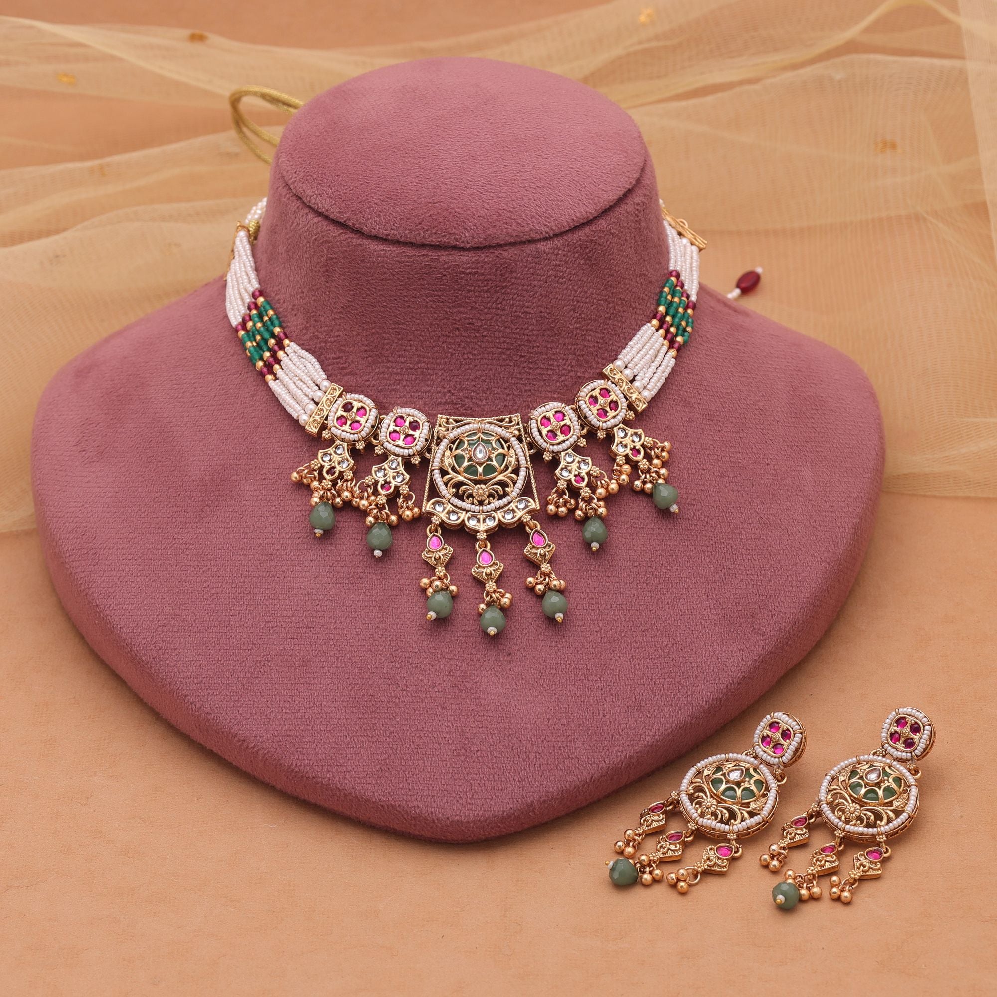 Temple necklace with earrings - matte gold