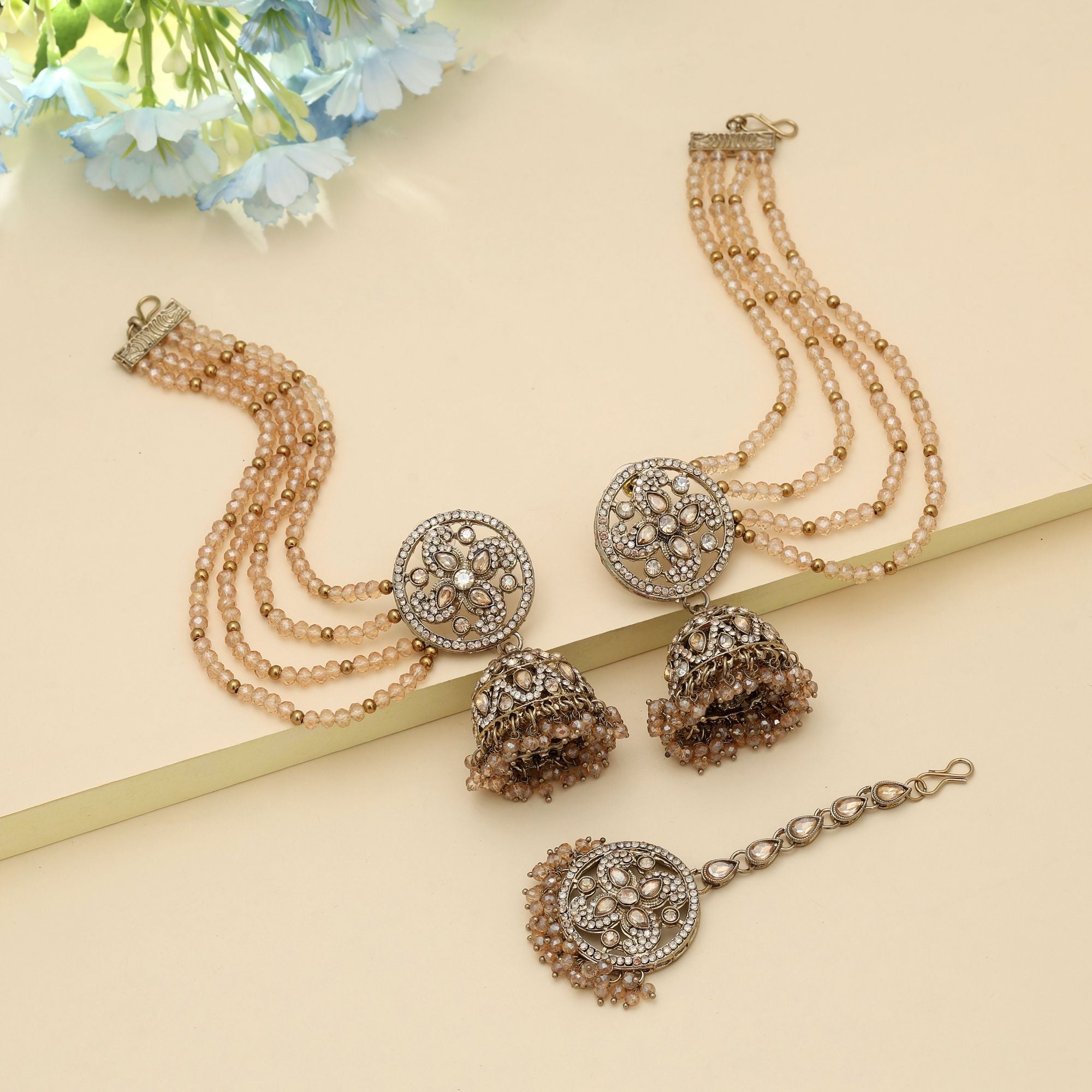 Kundan Ohrringe mit Tikka - Jumkha | Gold