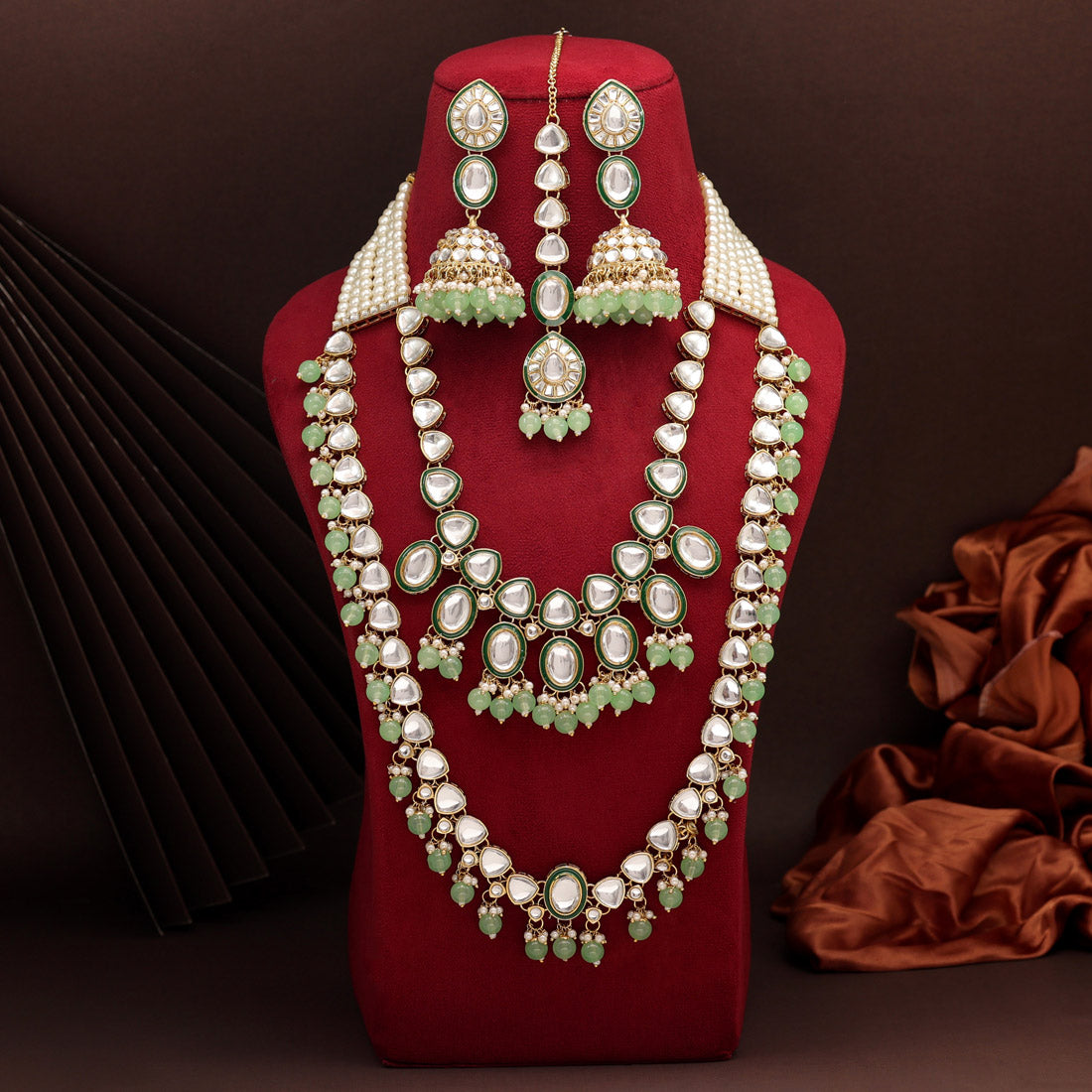Kundan Long necklace with earrings &amp; Tikka - gold | Green | Pearls - Long