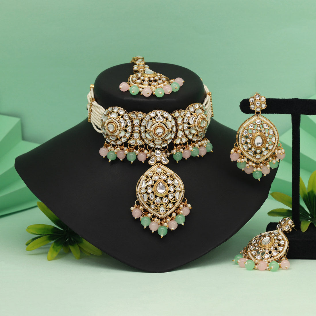 Kundan Necklace with Earrings &amp; Tikka - gold | white