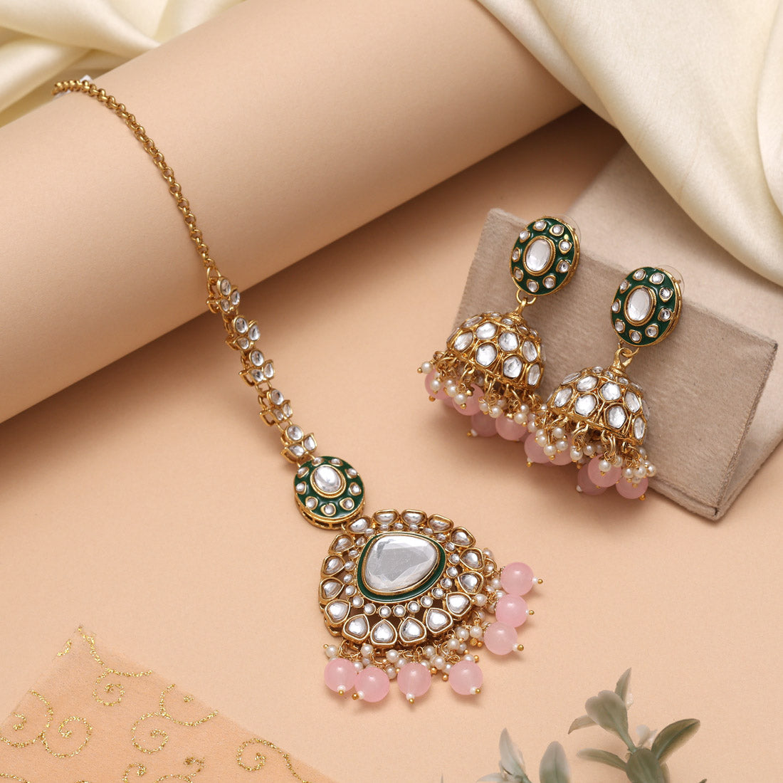 Kundan Lange kette mit Ohrringe & Tikka - gold | rosa - Perlen