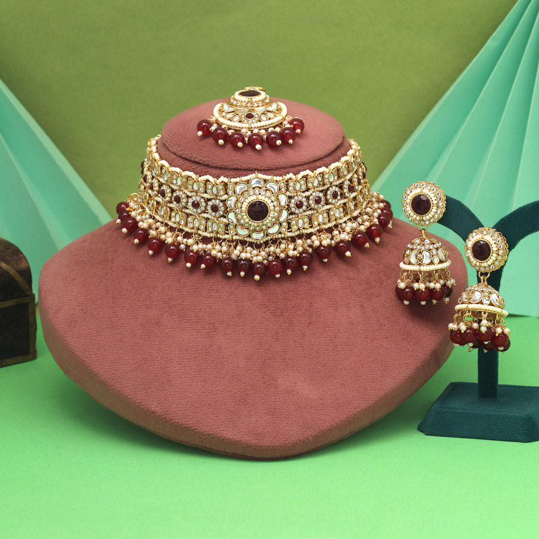Kundan Necklace with Earrings &amp; Tikka - gold | white