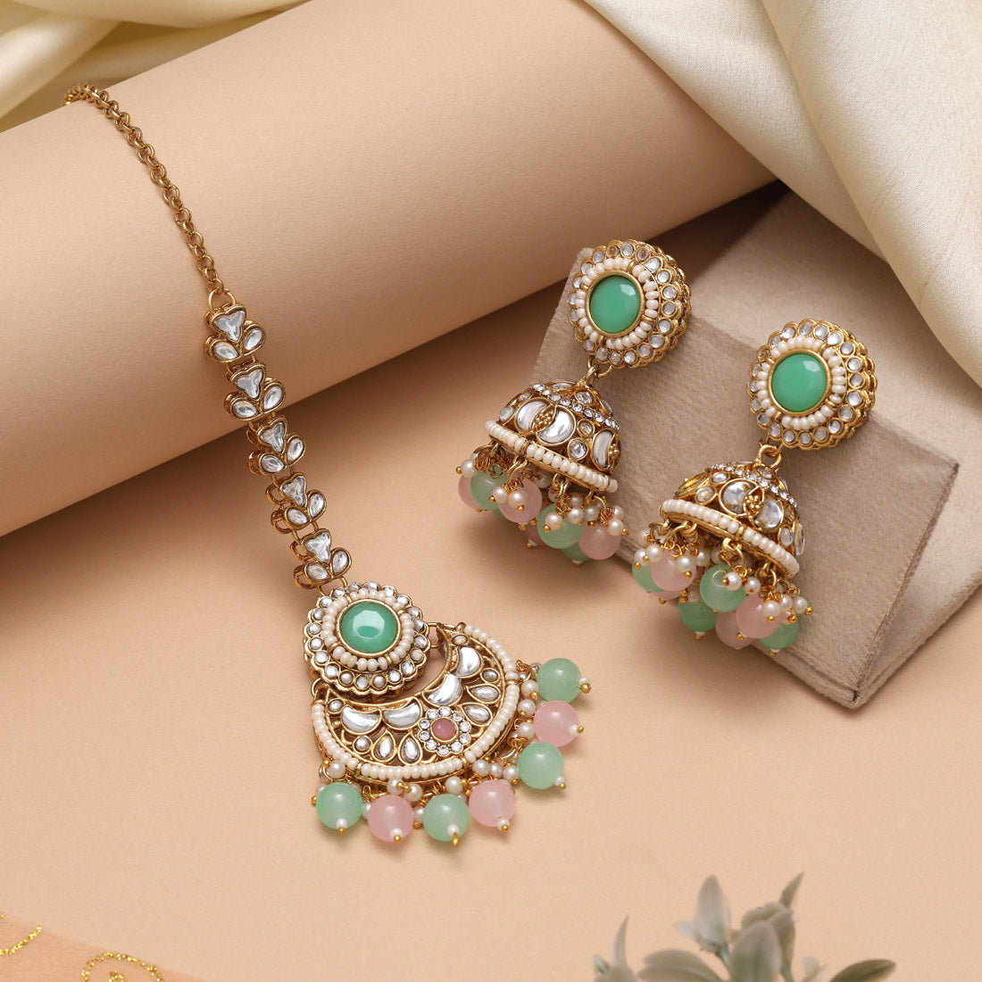 Kundan Choker Halskette mit Ohrringe & Tikka - gold | rosa, mint grün