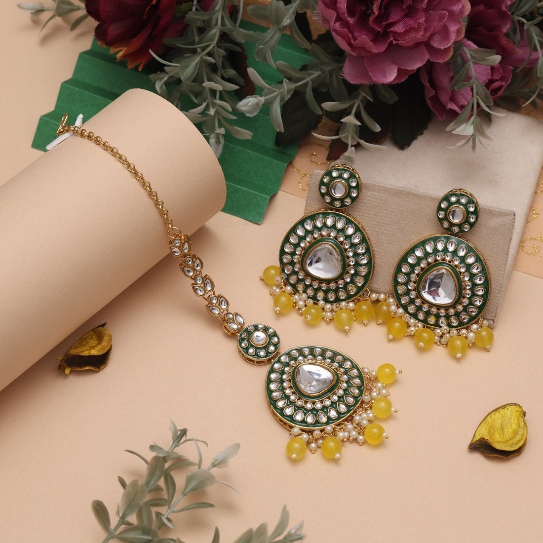Kundan Necklace with Earrings &amp; Tikka - gold | Red
