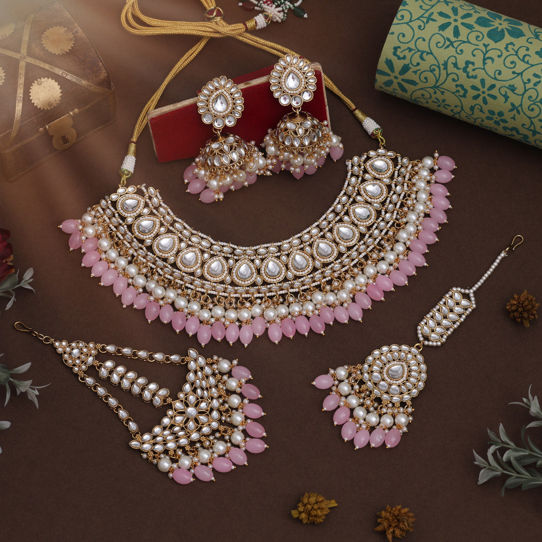 Kundan Necklace with Earrings &amp; Tikka - gold | Red