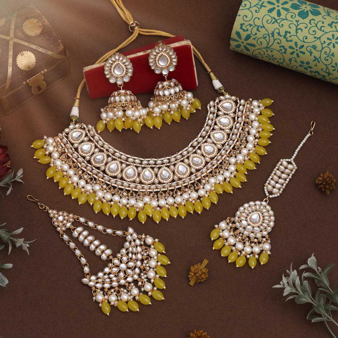 Kundan Necklace with Earrings &amp; Tikka - gold | Red