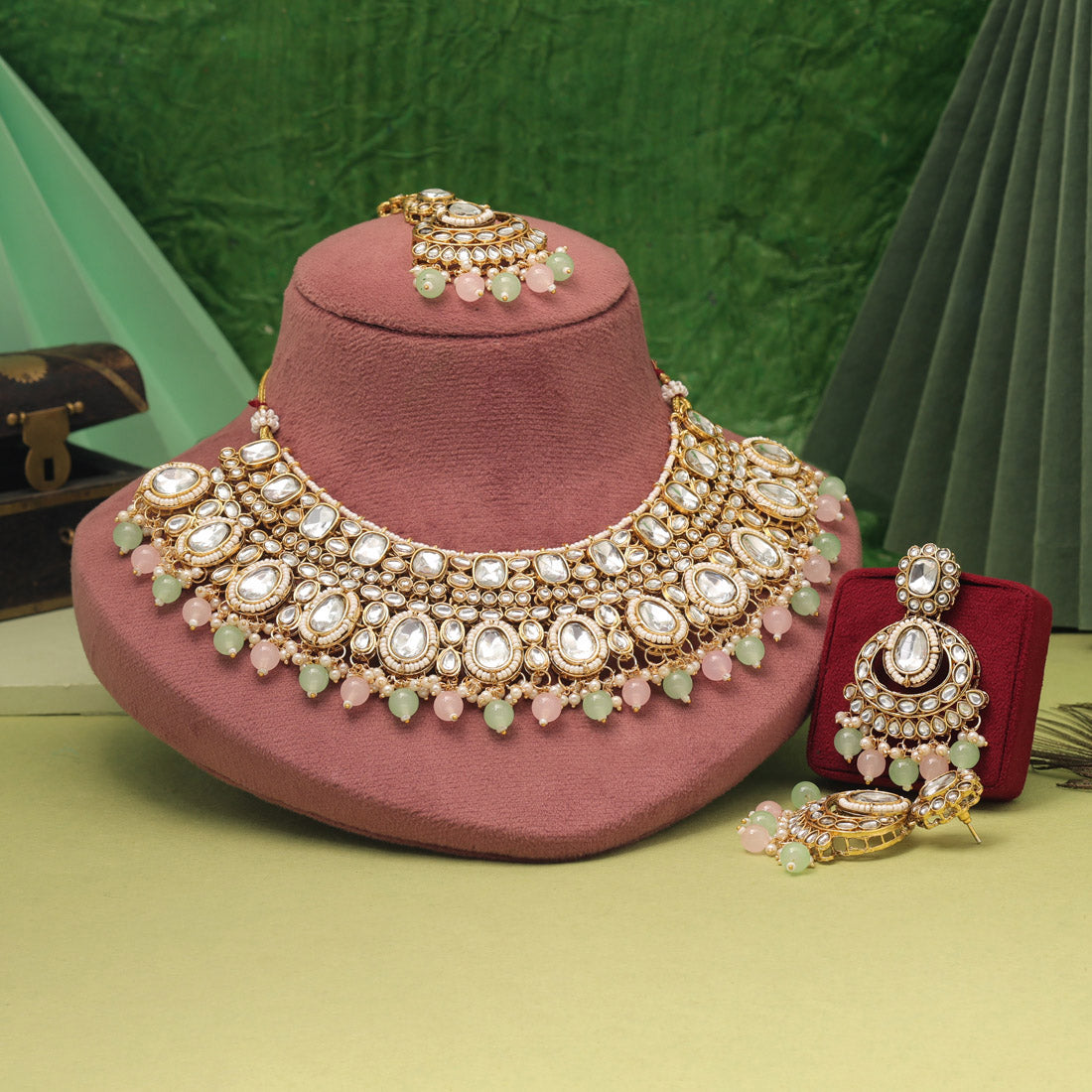 Kundan Necklace with Earrings &amp; Tikka - gold | Red