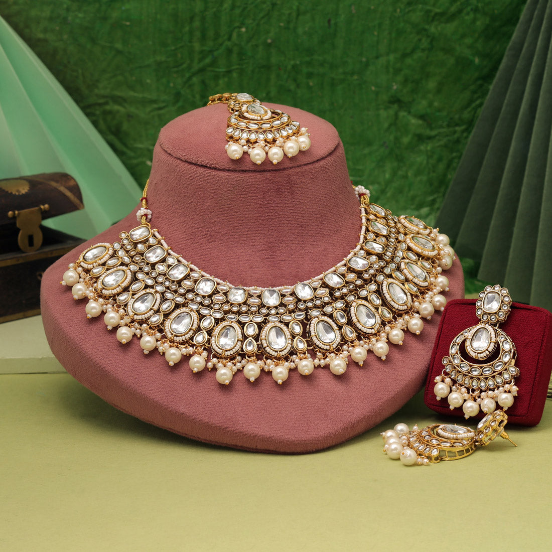 Kundan Necklace with Earrings &amp; Tikka - gold | Red