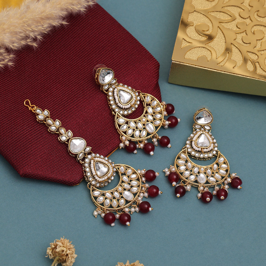 Kundan Halskette mit Ohrringe & Tikka - gold |  maroon