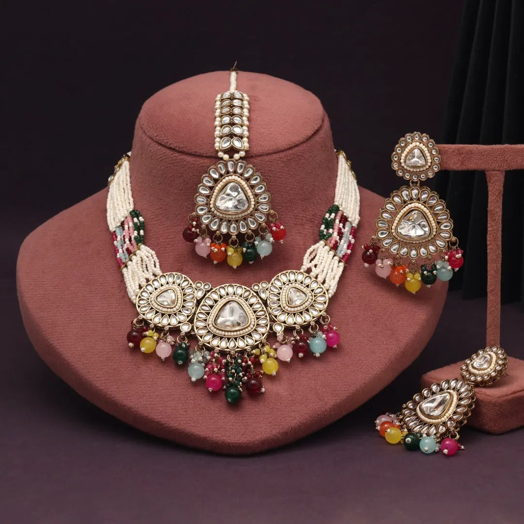 Kundan Halskette mit Ohrringe & Tikka - gold |  multi color