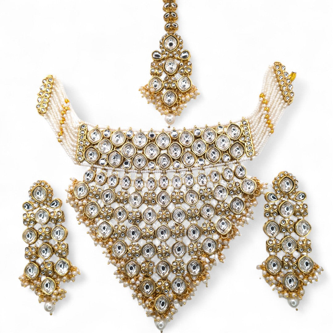 Kundan Choker Halskette mit Ohrringe & Tikka - gold | weiß